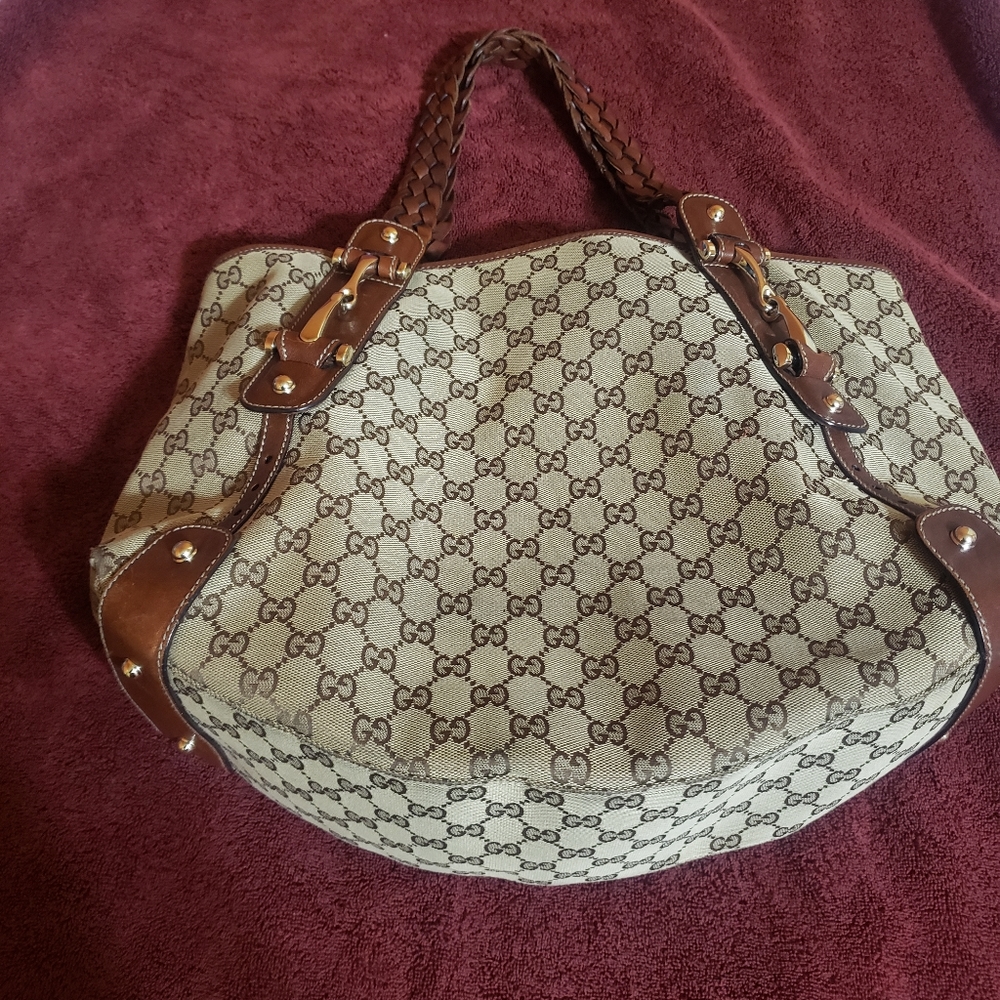 Gucci Pelham HorsebitShoulder Bag GG Canvas Medium